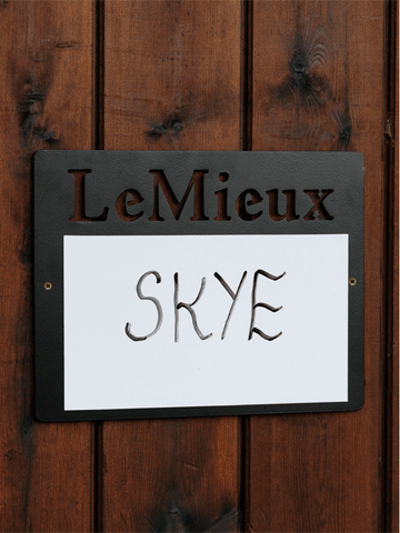 Stable Magnetic Whiteboard